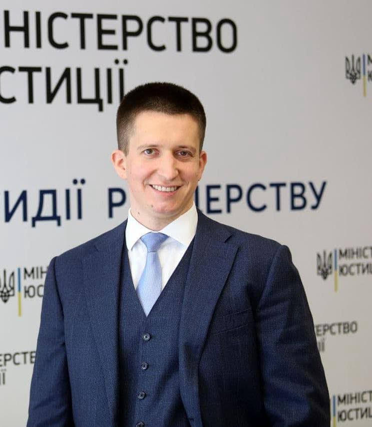За рейдерською схемою в Одесі стирчать вуха правника ОП Дубовика