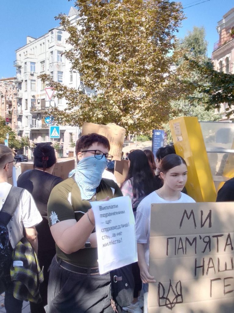 По Україні продовжуються масові акції ветеранів та родин військових