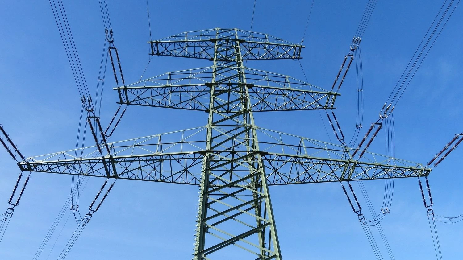 Імпорт електроенергії в Україну ставить рекорди - які можливості будуть зимою 1 У низці регіонів відключення світла до 22 години, через негоду знеструмлення в одній області - Укренерго