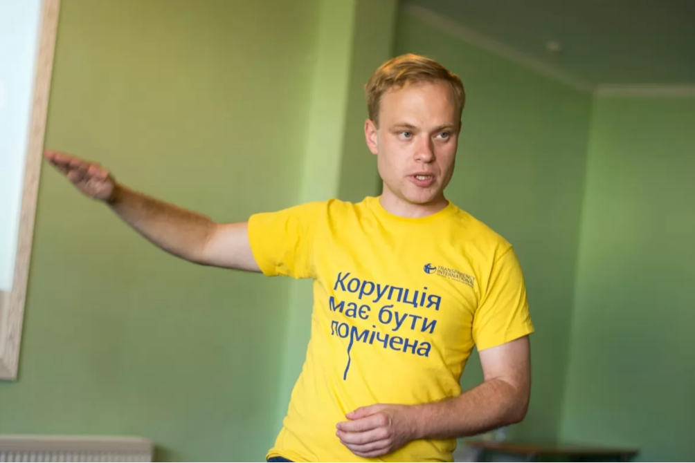 Мартина Богуславець – антикорупціонерка з подвійним дном
